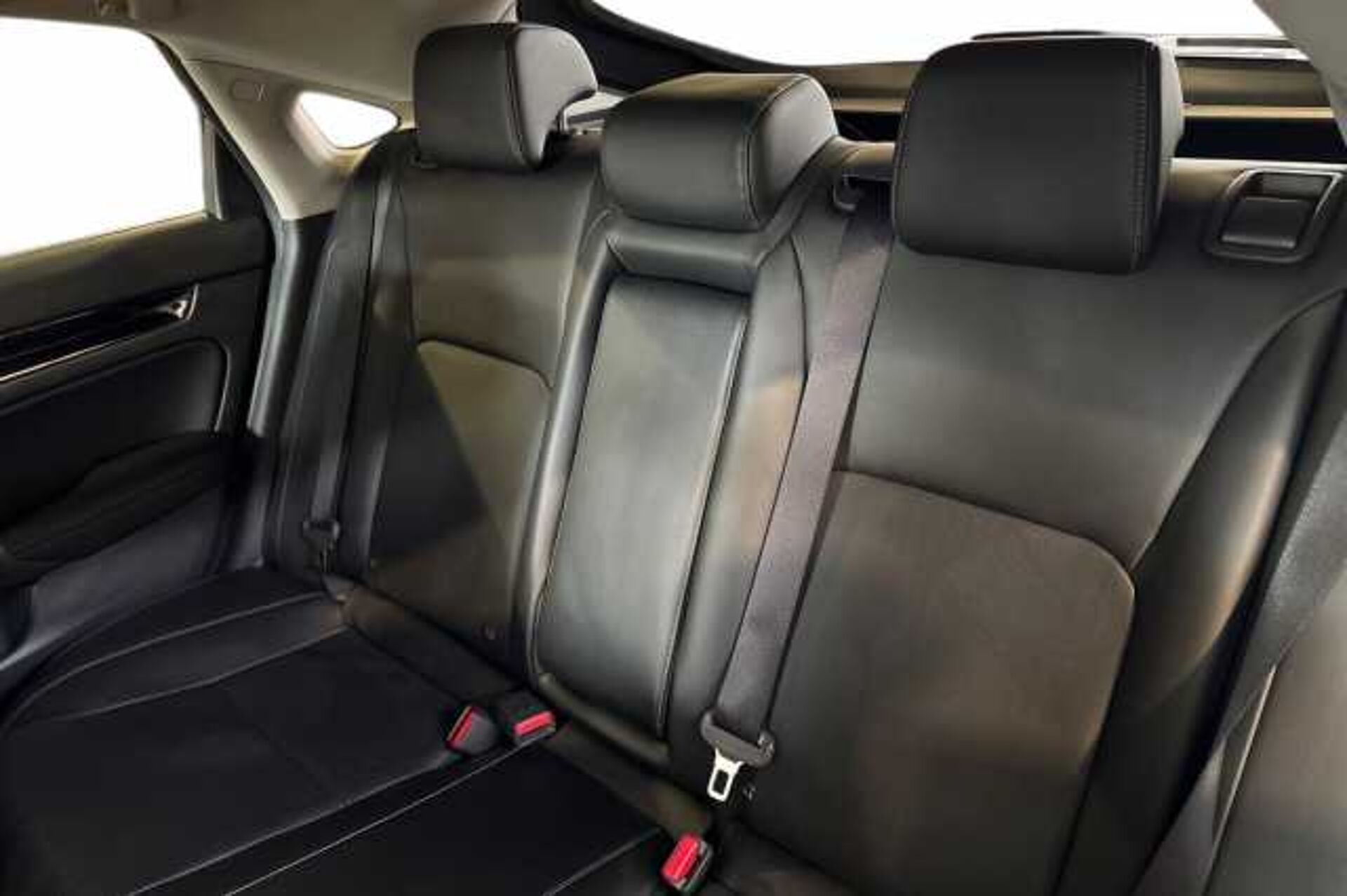 Honda Civic Hybrid 2.0 eHEV Advance 5dr CVT 