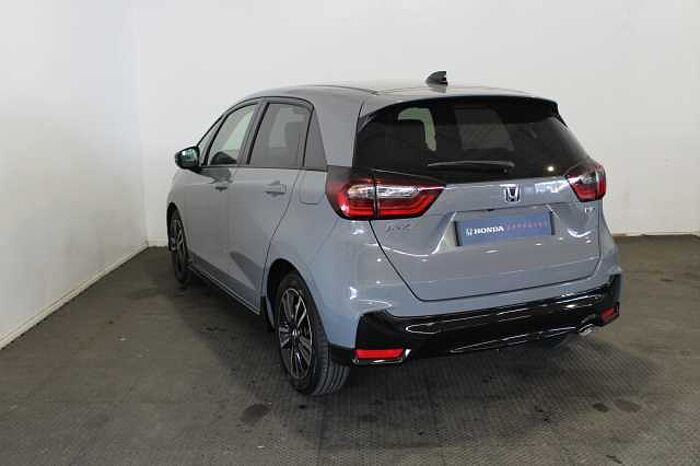 Honda Jazz Hybrid 1.5 i-MMD (122ps) Advance Sport eCVT 