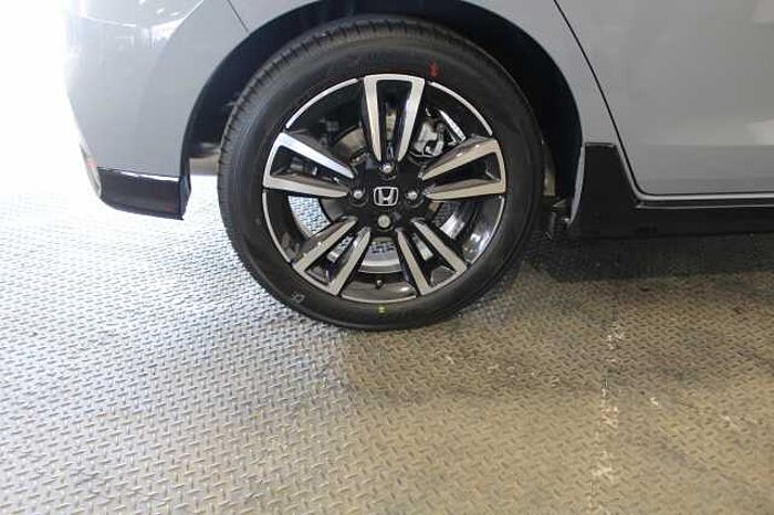 Honda Jazz Hybrid 1.5 i-MMD (122ps) Advance Sport eCVT 